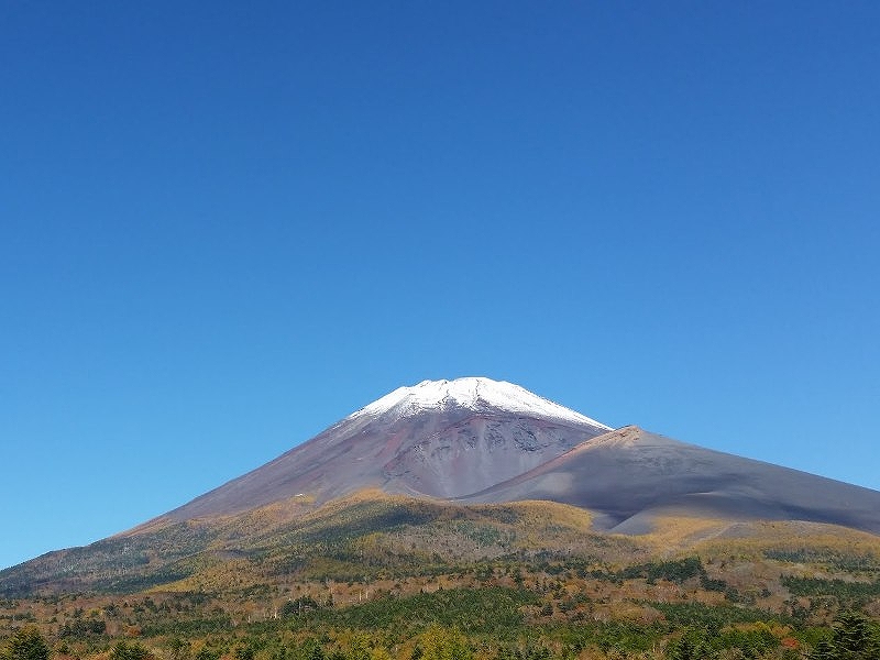 富士山・紅葉のお中道巡り２Days